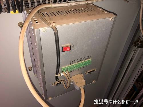 通信機(jī)柜靜電的影響及有效消除方法